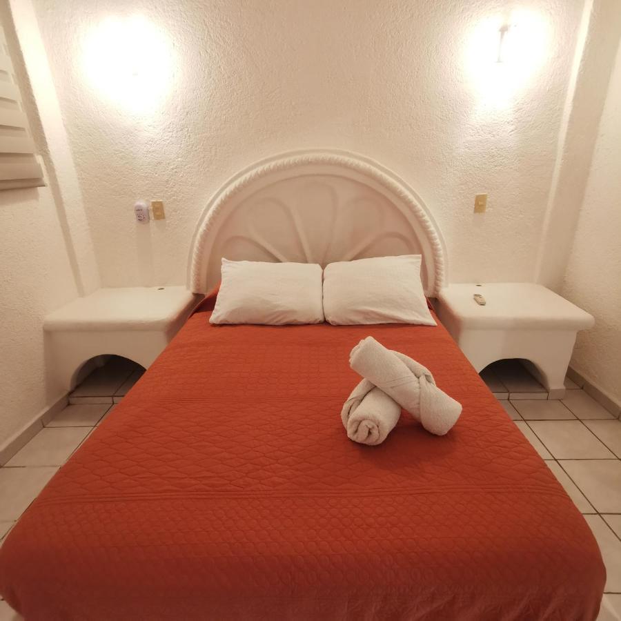 2 Bedroom Apartment With A/C Wi-Fi Best Location! Zihuatanejo Zewnętrze zdjęcie