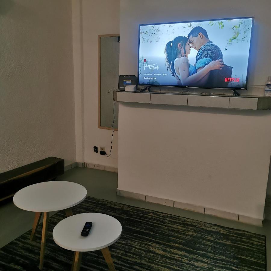 2 Bedroom Apartment With A/C Wi-Fi Best Location! Zihuatanejo Zewnętrze zdjęcie